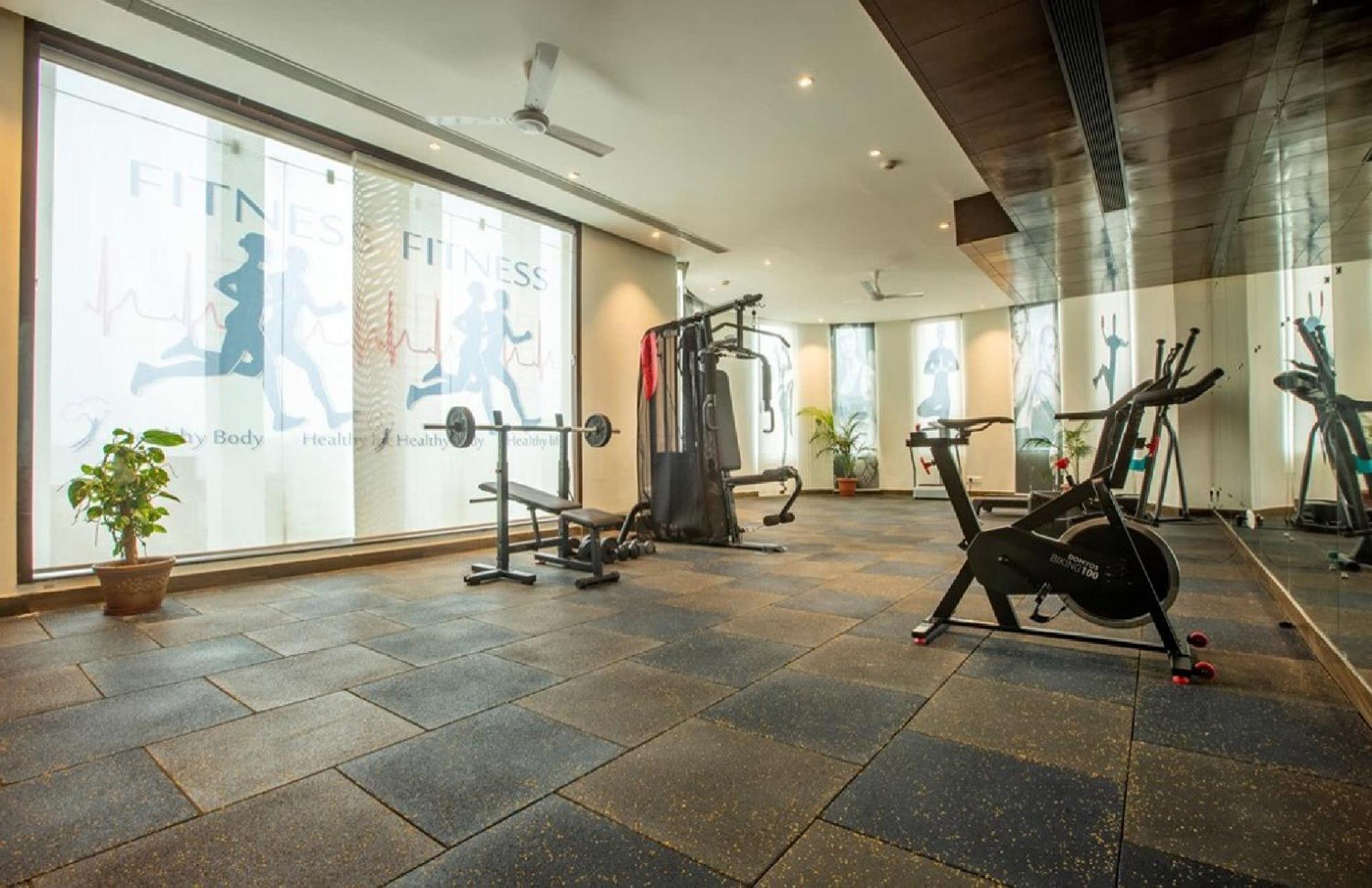 Hotel Aerostay Residency Igi Airport Delhi Нью-Дели Экстерьер фото