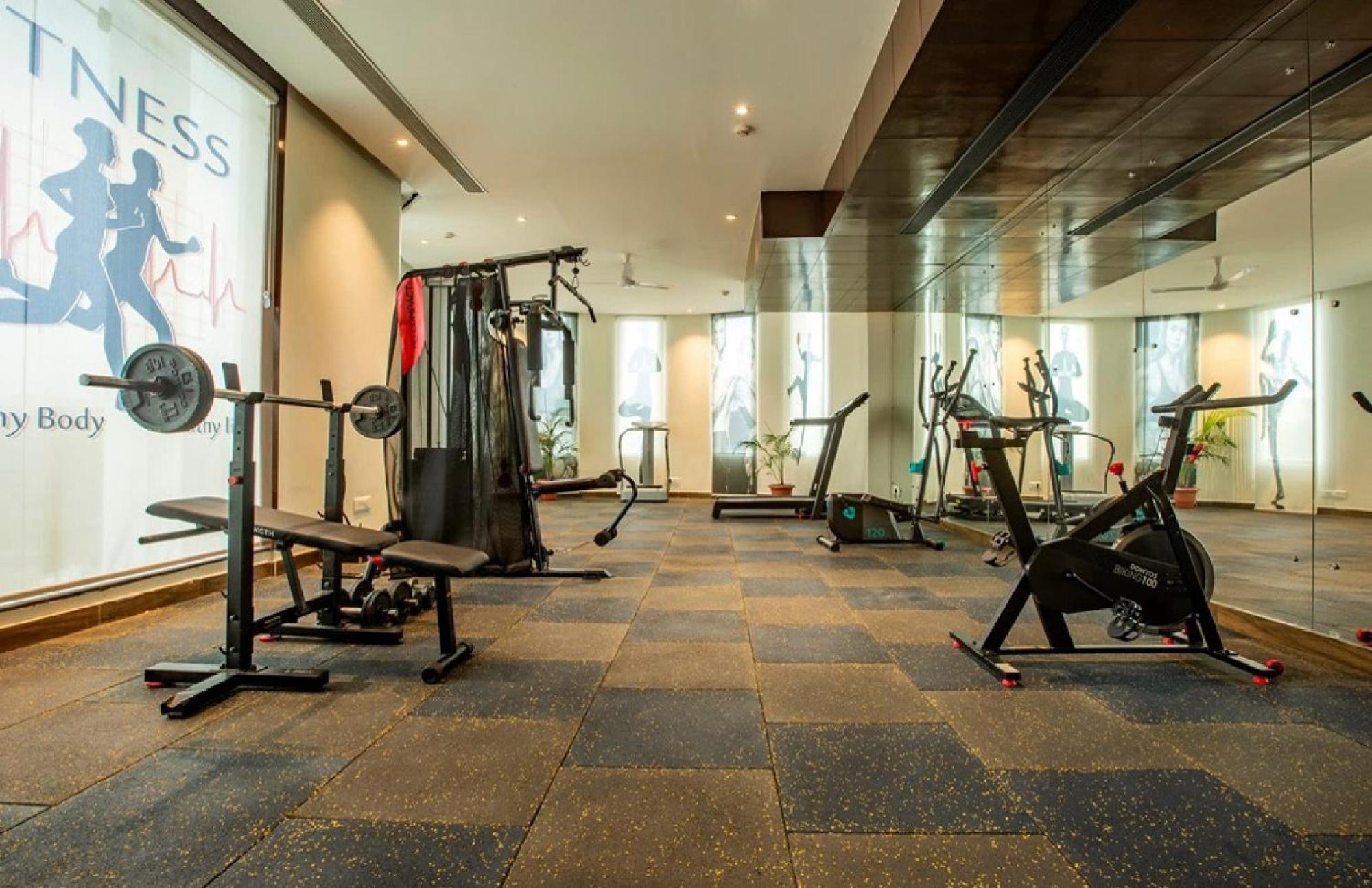 Hotel Aerostay Residency Igi Airport Delhi Нью-Дели Экстерьер фото