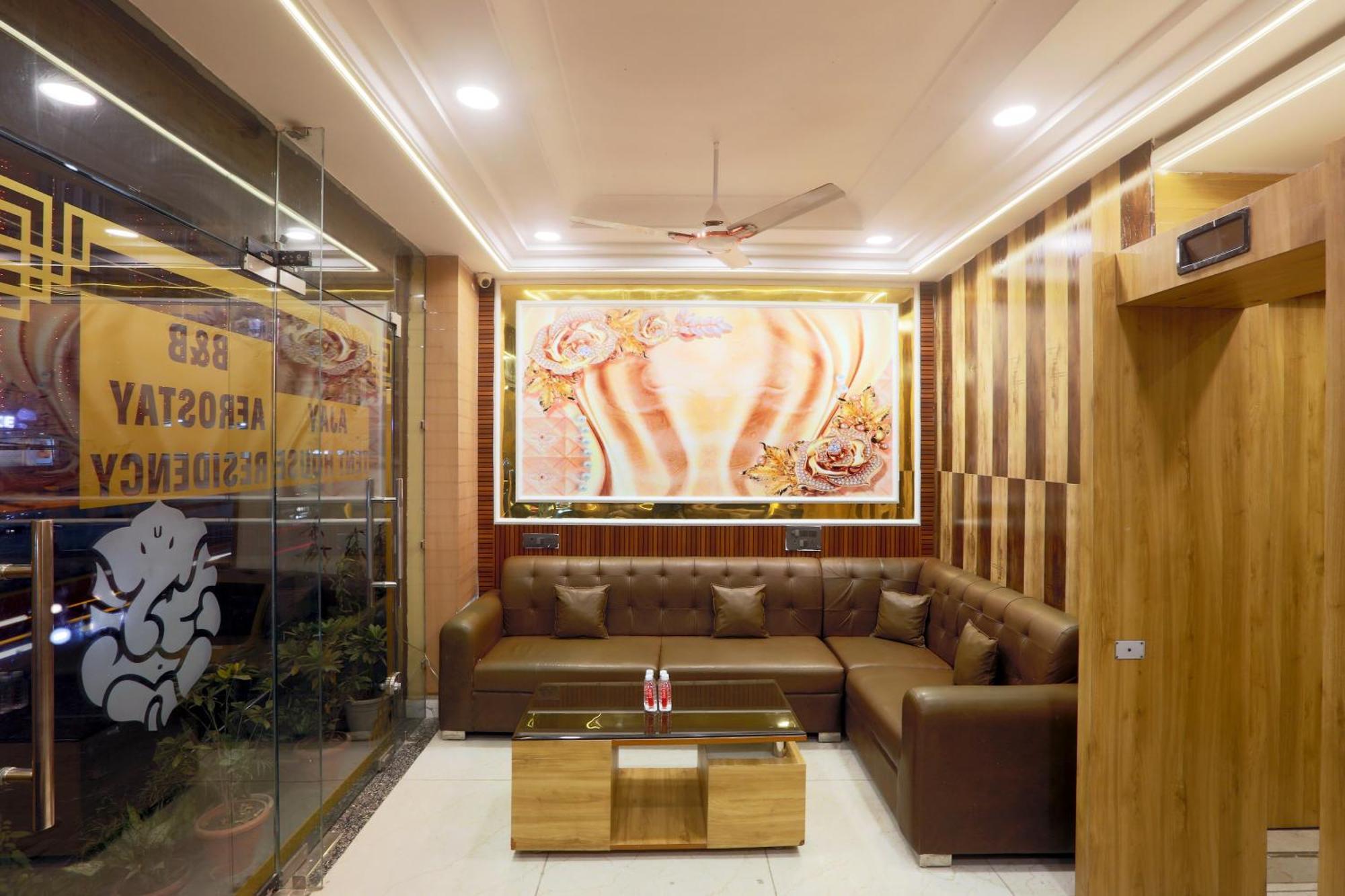 Hotel Aerostay Residency Igi Airport Delhi Нью-Дели Экстерьер фото