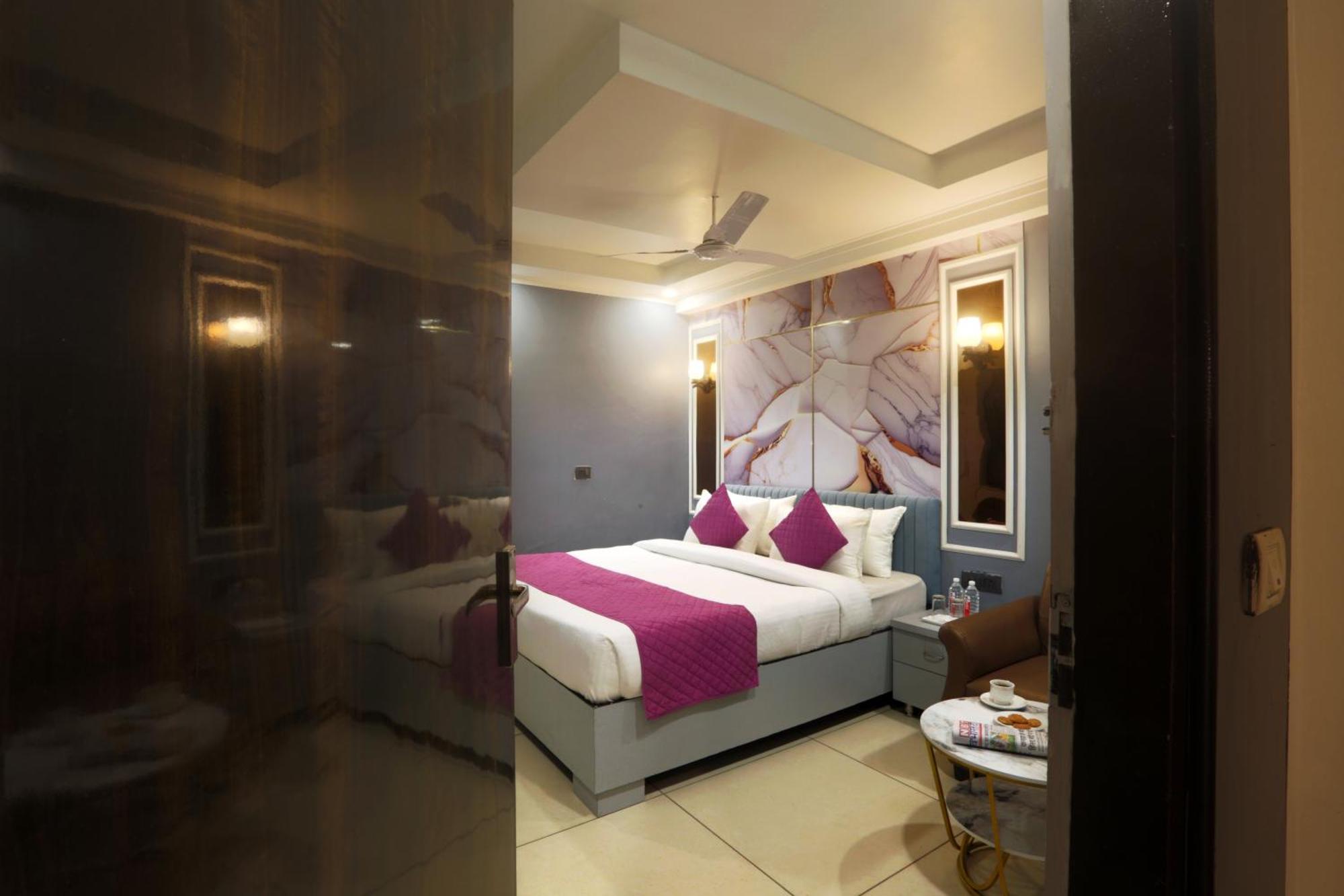 Hotel Aerostay Residency Igi Airport Delhi Нью-Дели Экстерьер фото